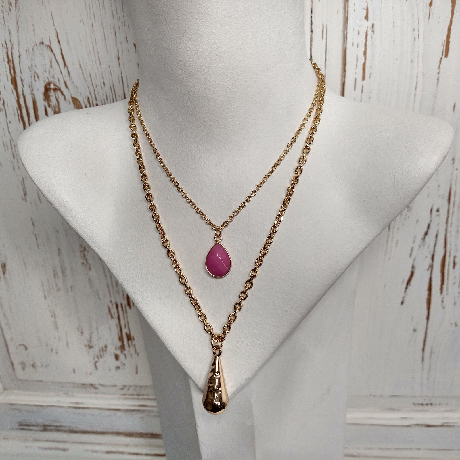 Envy 2023 Double Layer Short Necklace with Teardrop and Stone.
