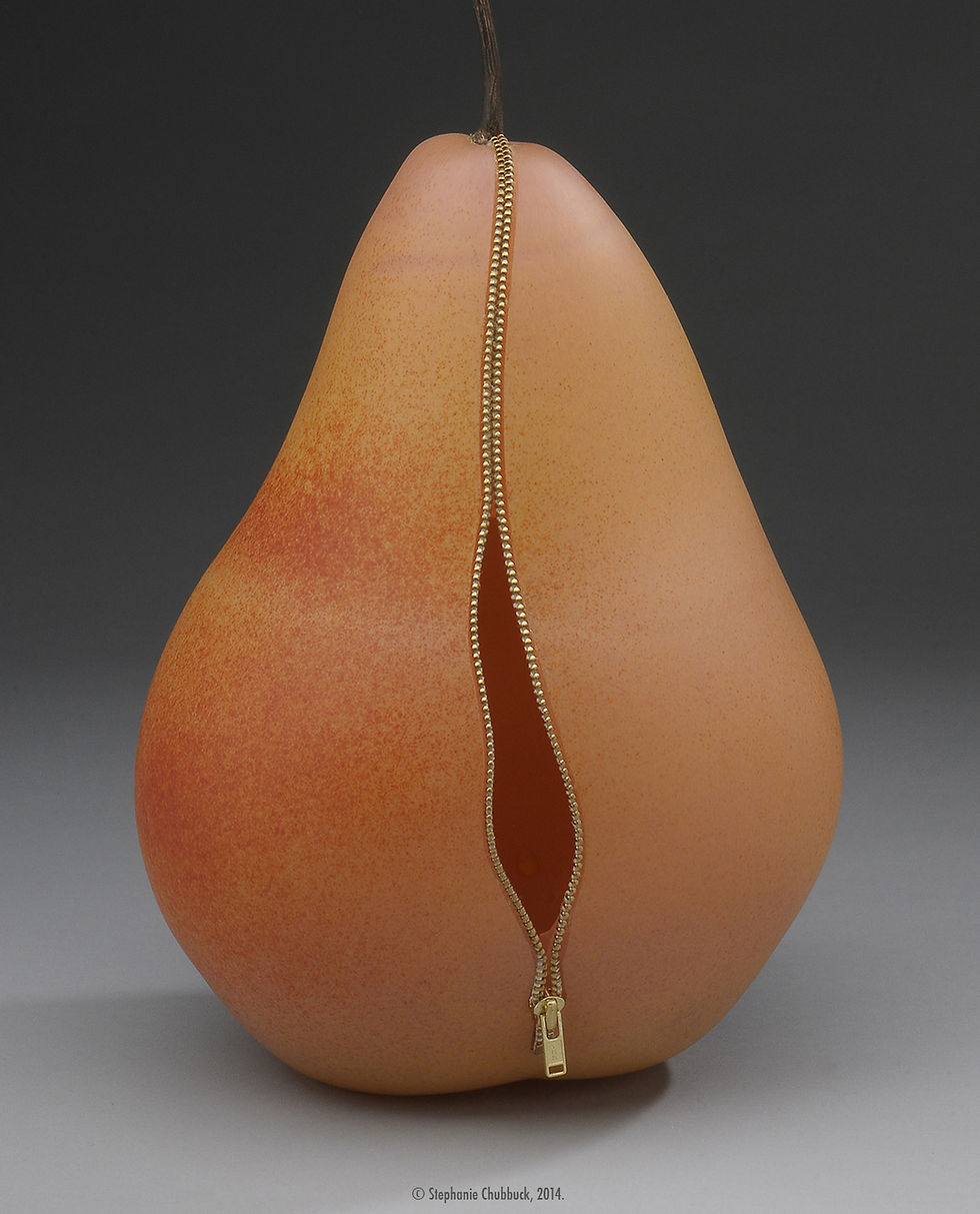 Large Zippered Pear