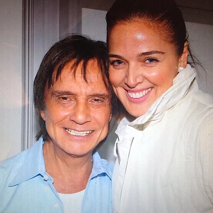 Vanessa-de-oliveira-e-aniversario-do-roberto-carlos.jpg.webp