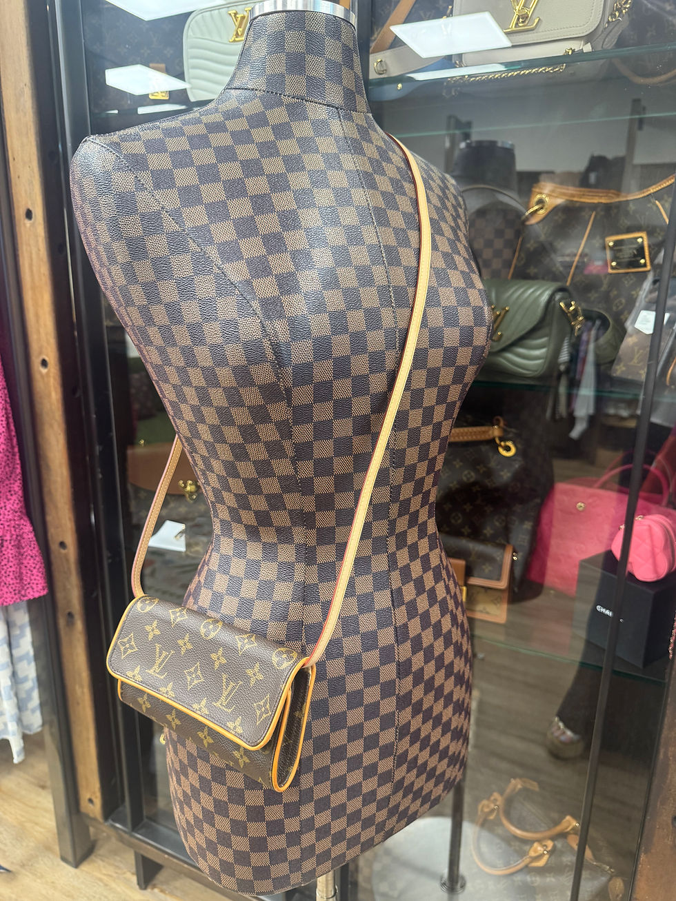 Thumbnail: LV Twin Pochette PM