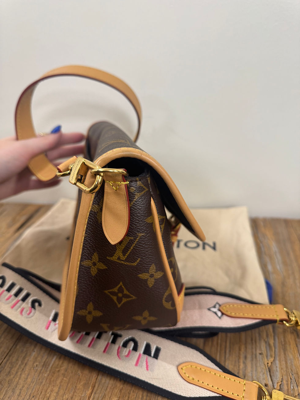 Thumbnail: LV Diane
