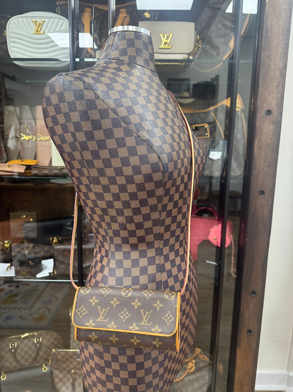 Thumbnail: LV Twin Pochette PM