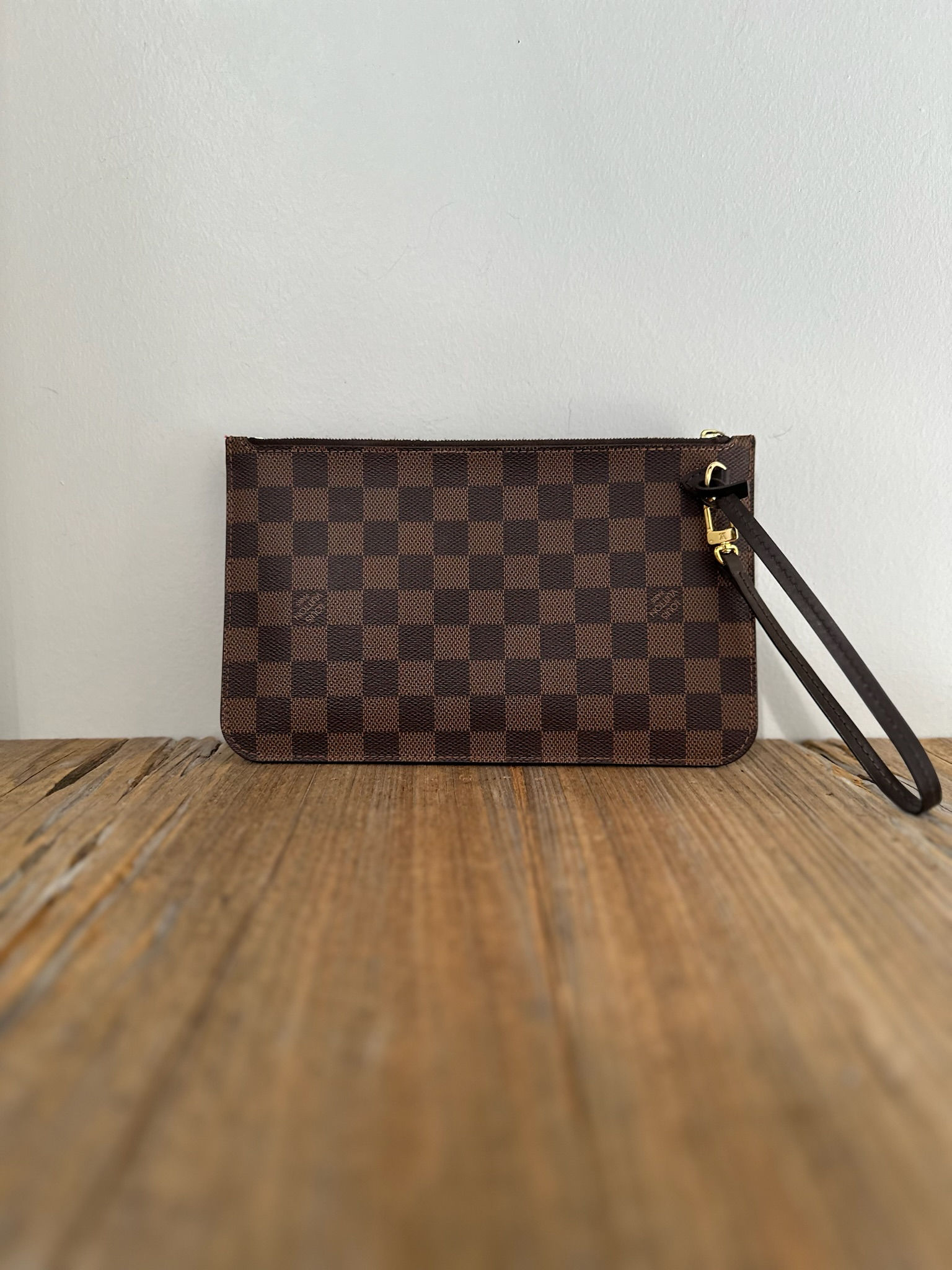 LV Damier Ebene/Red Pochette