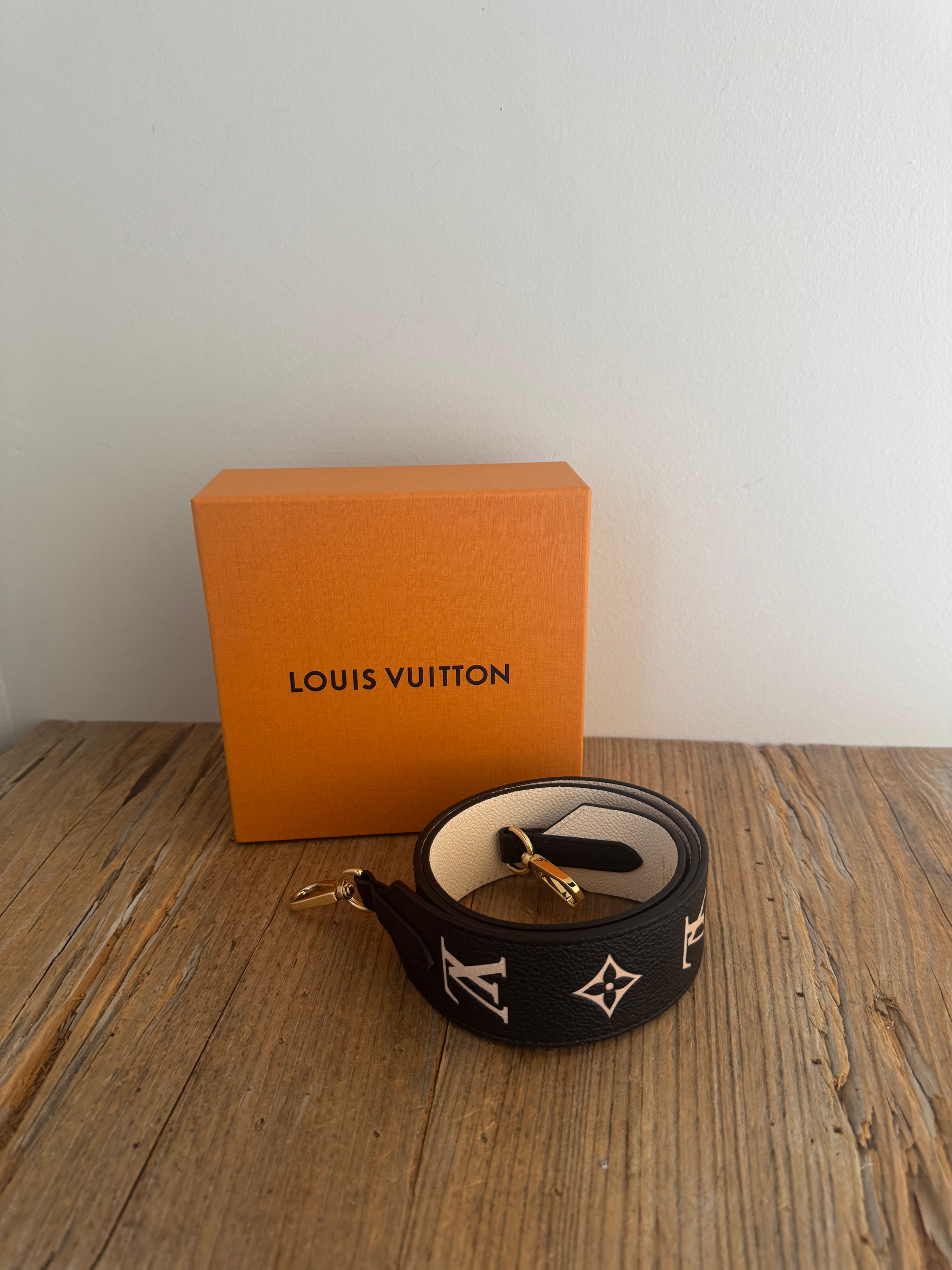 LV Bicolor Empriente Bando Strap
