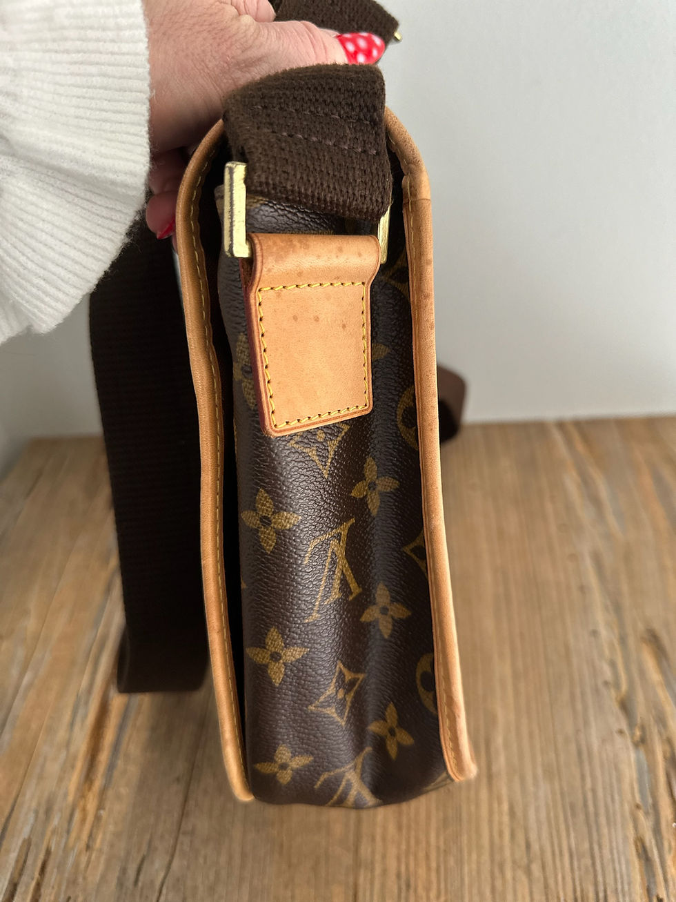 Thumbnail: LV Bosphore Messenger