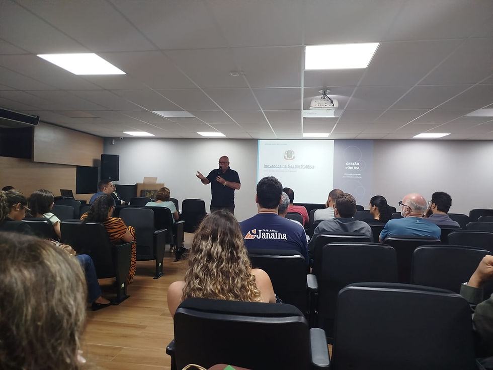 Seminário de Compras Públicas no auditório da ACIAP reuniu Prefeitura, servidores municipais, empresários, Amepi, Consmepi, ACIAP e AGIR