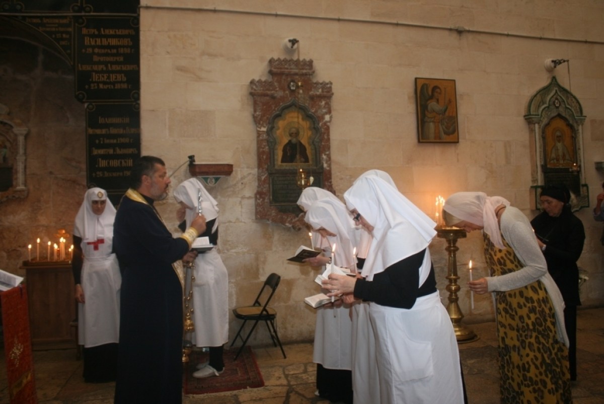 Панихида по В. Н. Хитрово в день 110-летия со дня смерти