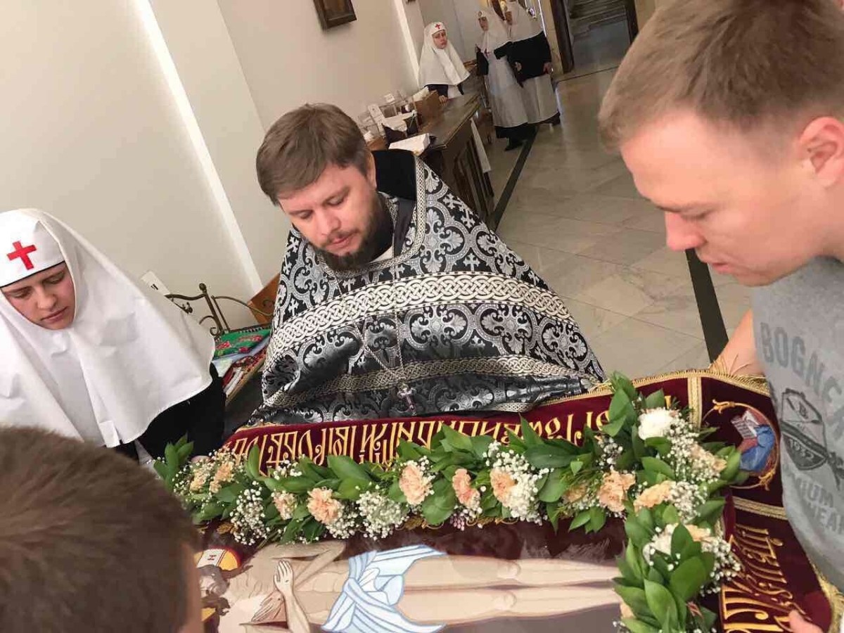 Крестный ход и Несение Креста по Страстному Пути