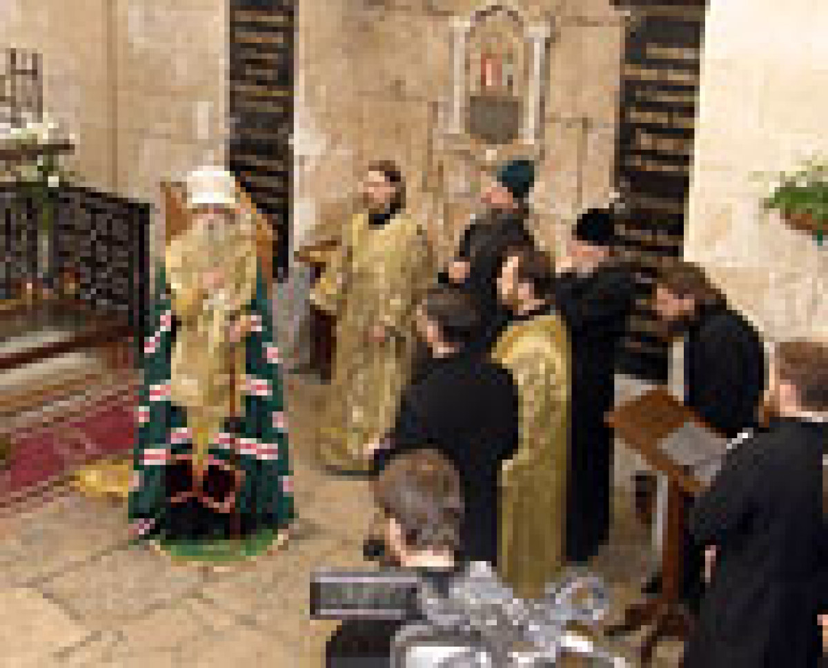 Паломничество старообрядцев во главе с Первоиерархом РПСЦ Митрополитом Корнилием во Святую Землю и возжжение лампады над Порогом Судных Врат