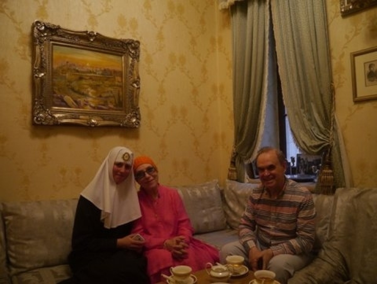 Инна Чурикова и Глеб Панфилов на Александровском подворье