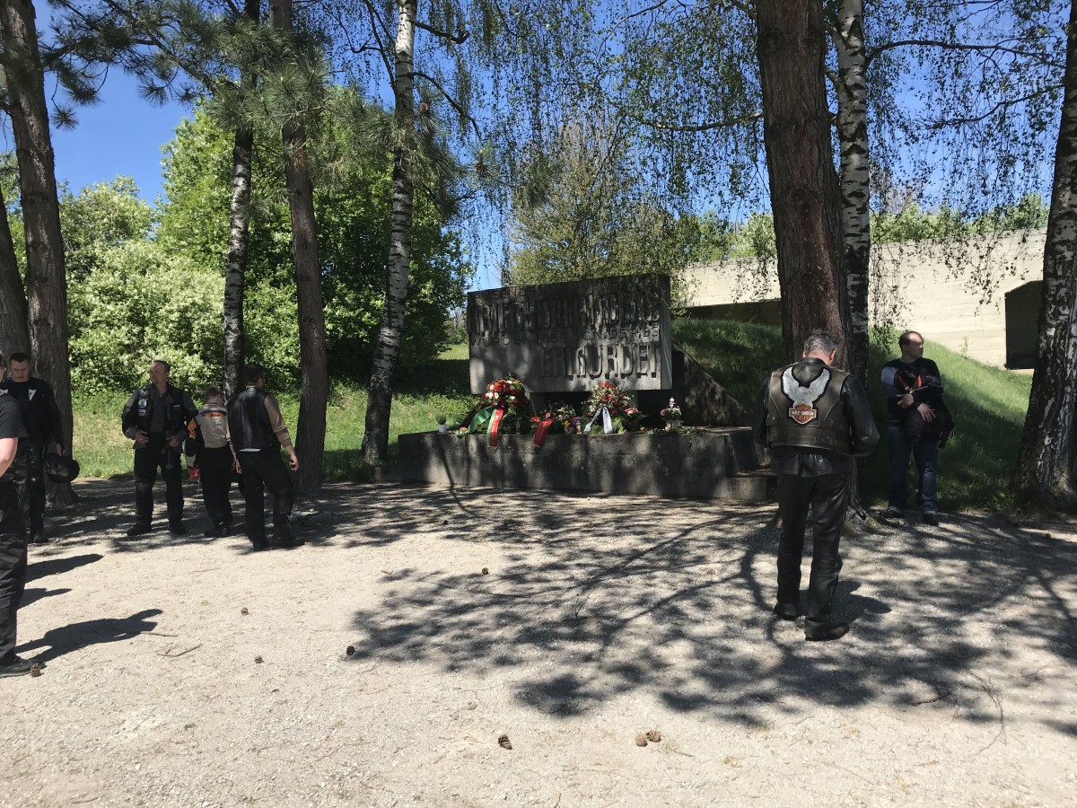 Порог Судных Врат: Благодарственный молебен и панихида по воинам и жертвам Второй мировой войны