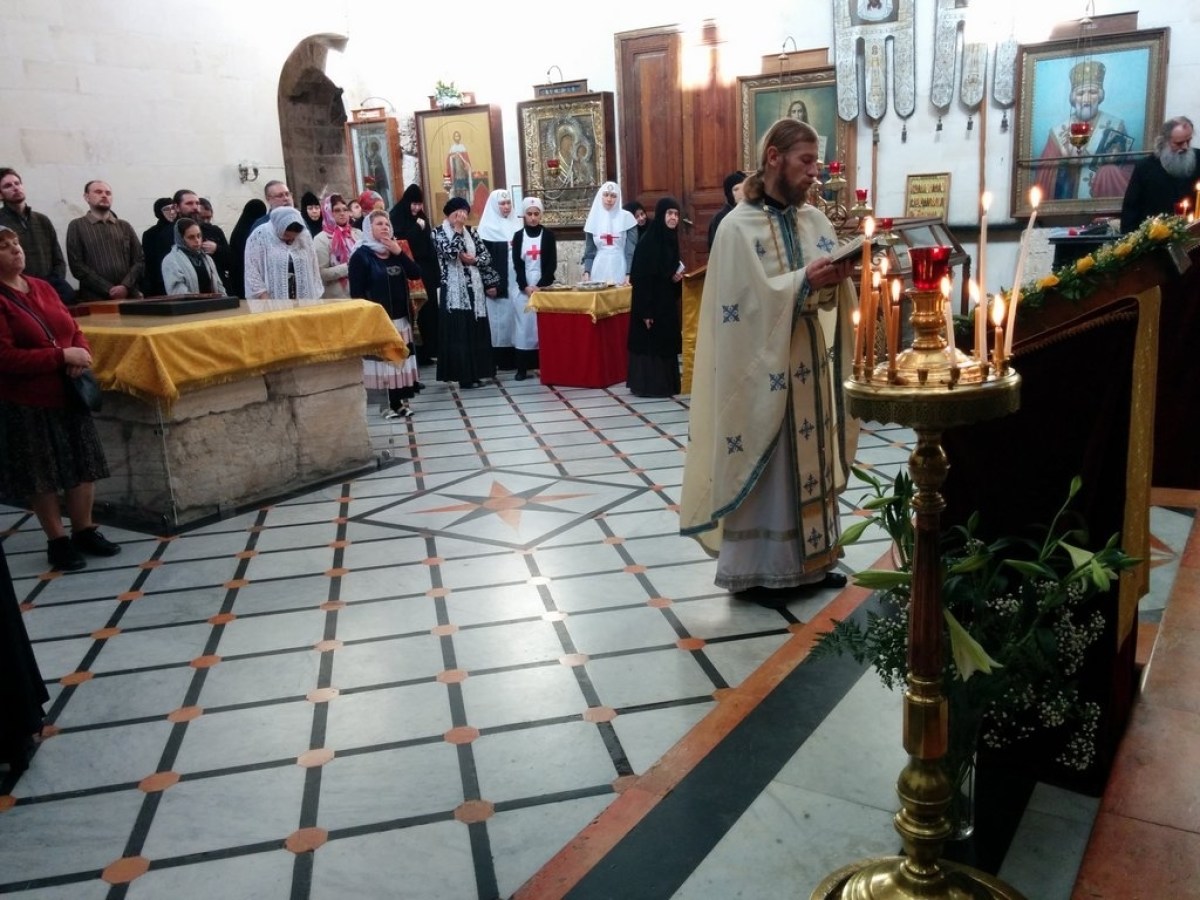 Храмовой праздник на Александровском подворье