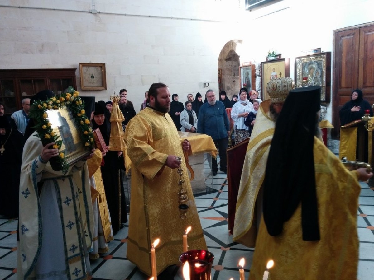 Храмовой праздник на Александровском подворье