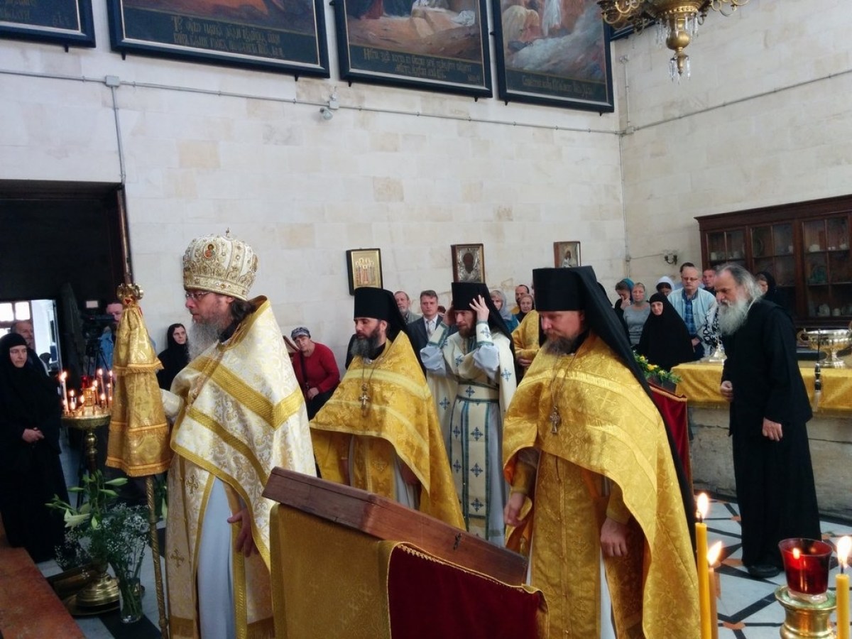 Храмовой праздник на Александровском подворье