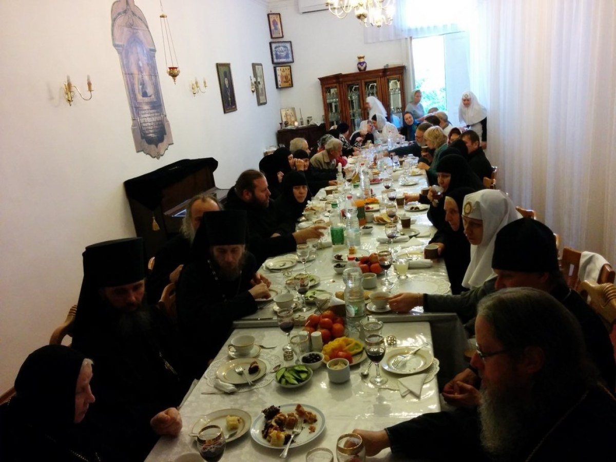 Храмовой праздник на Александровском подворье