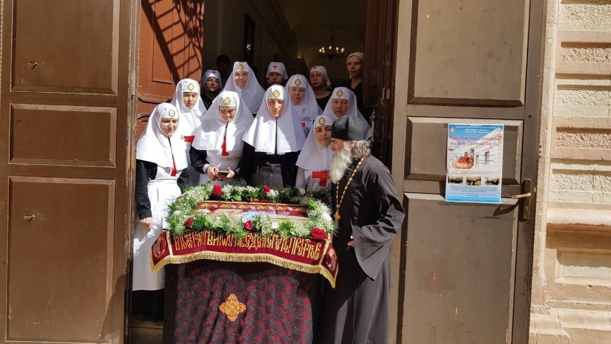 Страстная пятница на Александровском подворье