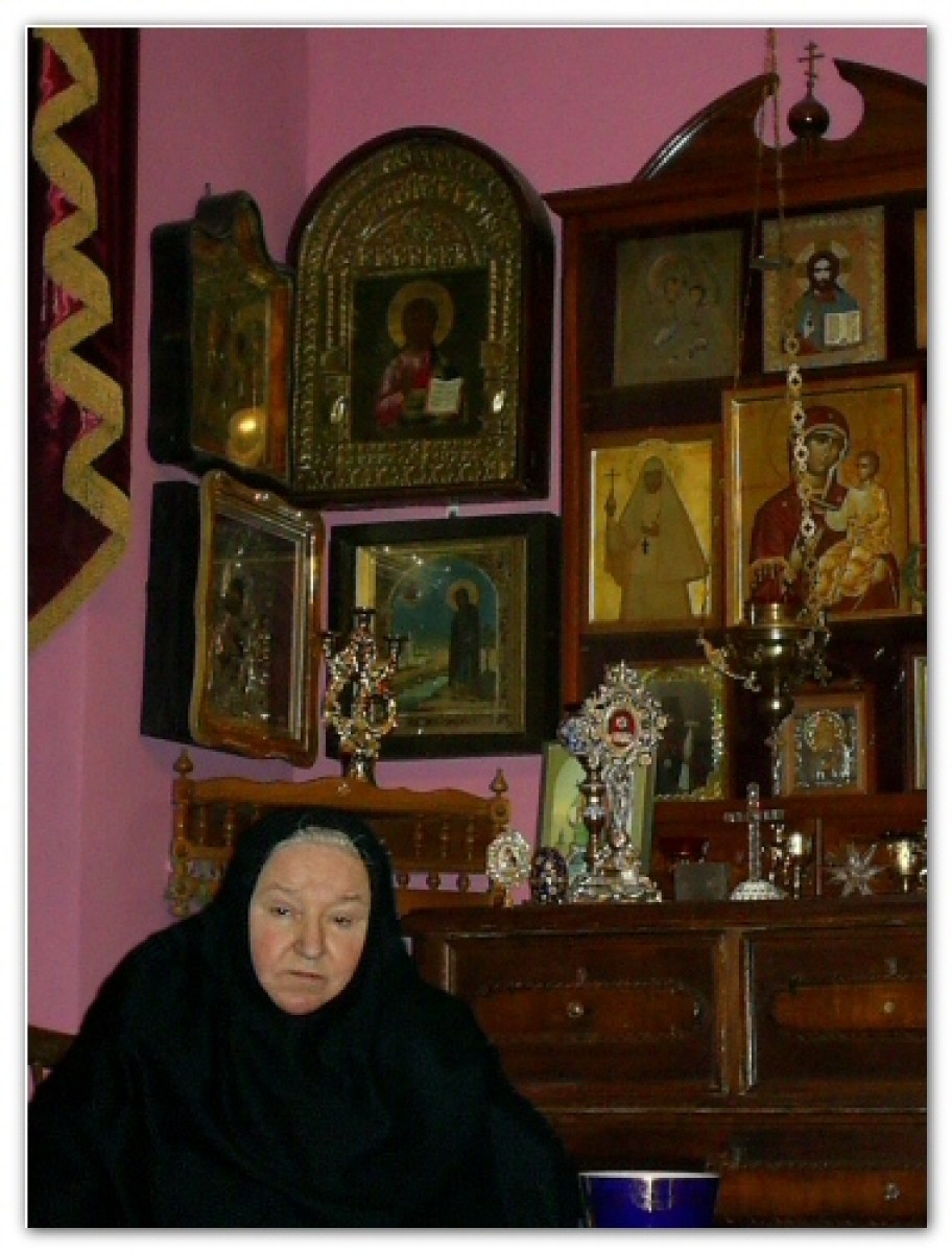 "К увольнению настоятельницы Марфо-Мариинской обители Матушки Елизаветы