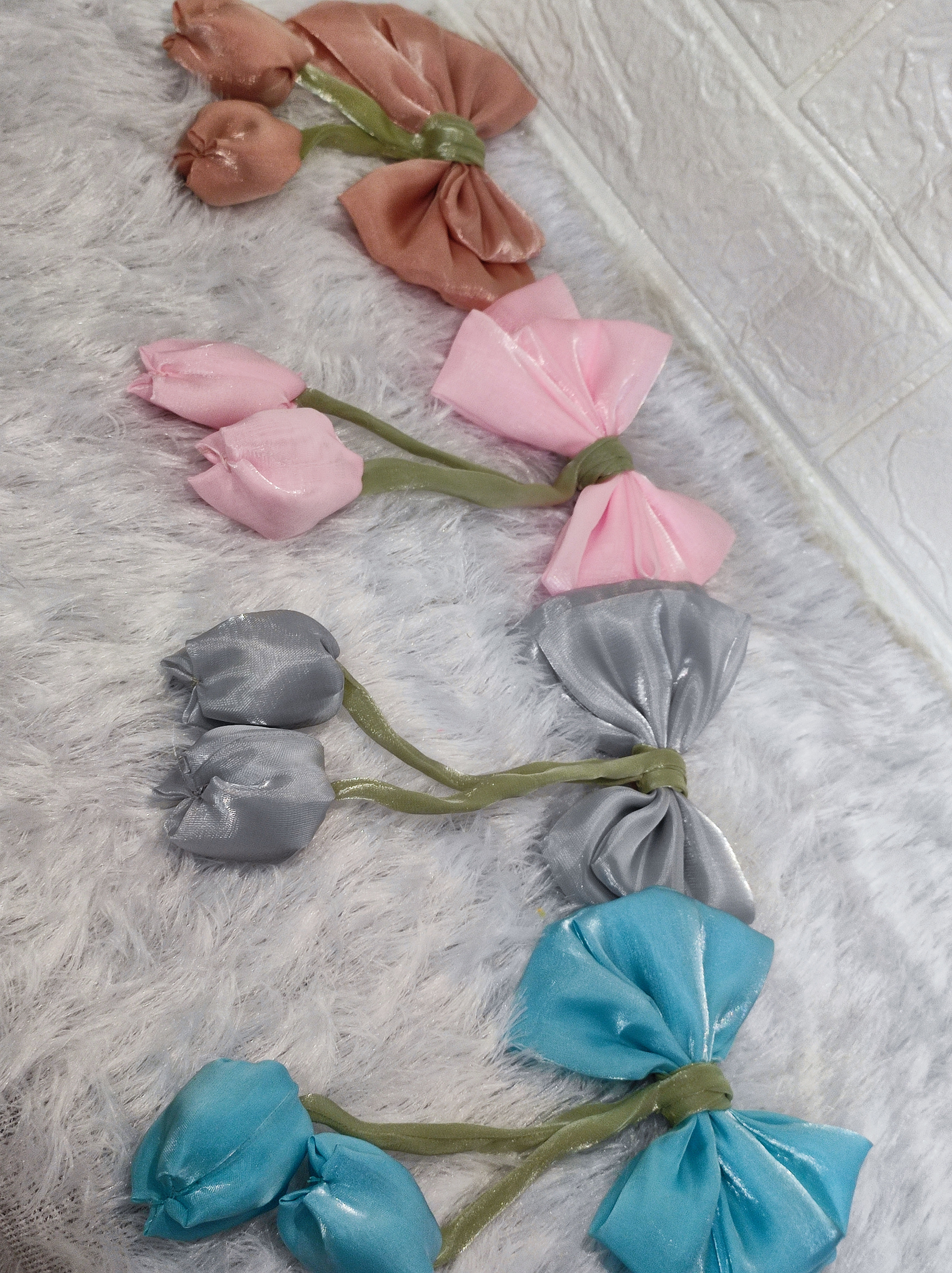 TULIP BOW CLIP