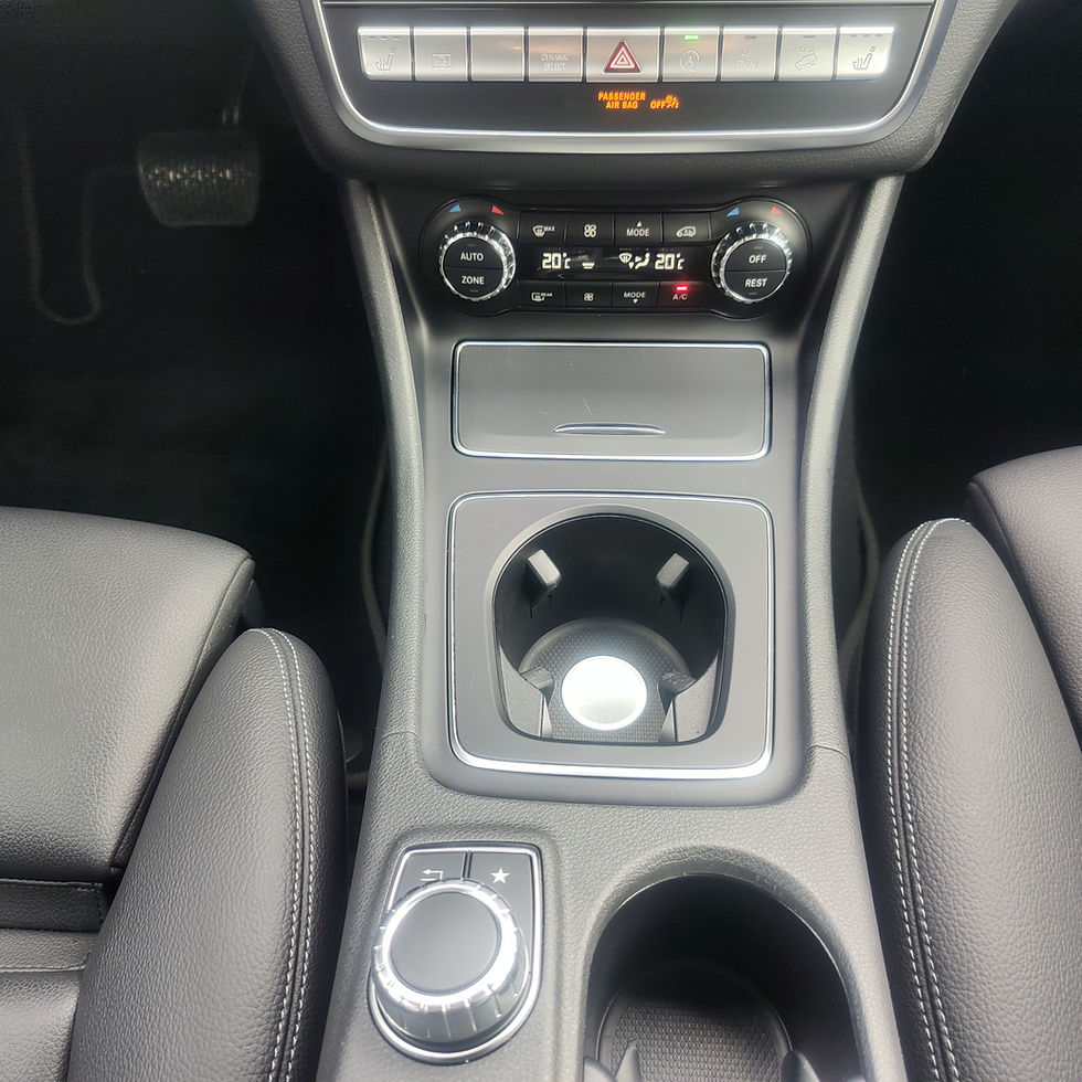 縮圖：2019 Mercedes Benz GLA/GLA250 4MATIC