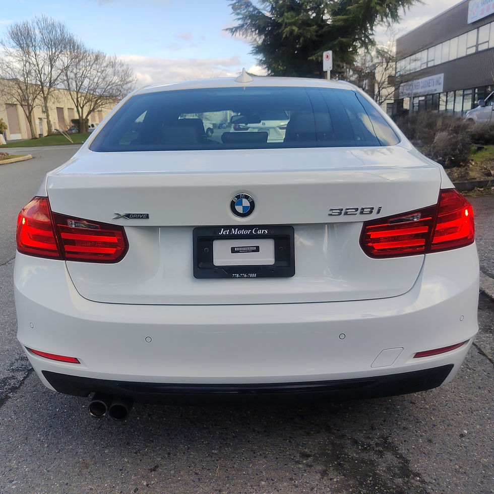 縮圖：2013 BMW 328i Sport XDrive