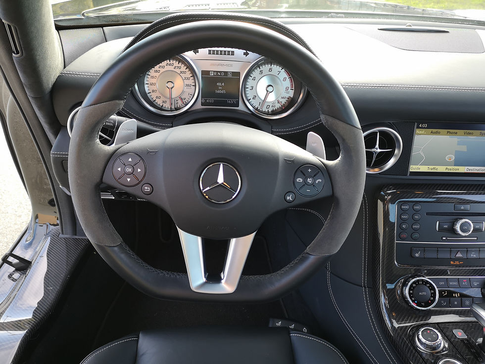 縮圖：2011 Mercedes Benz SLS AMG