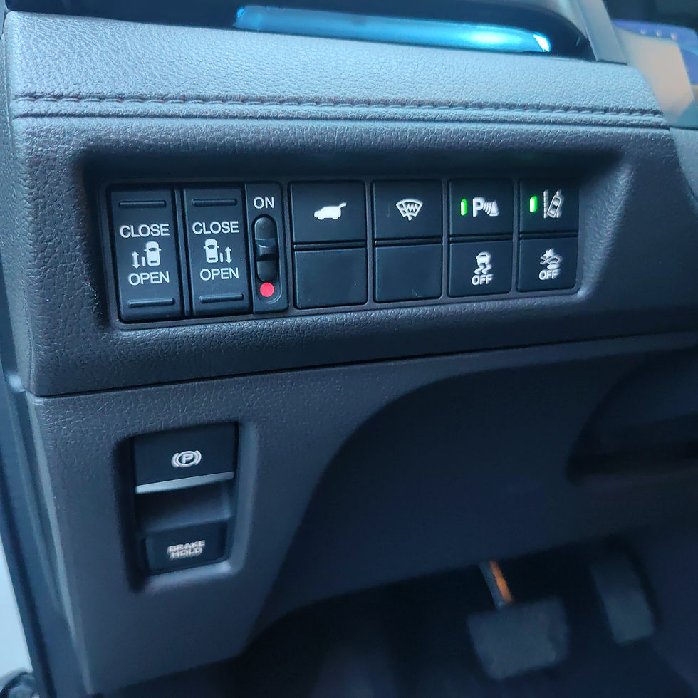 縮圖：2018 Honda Odyssey Touring 8 Passengers