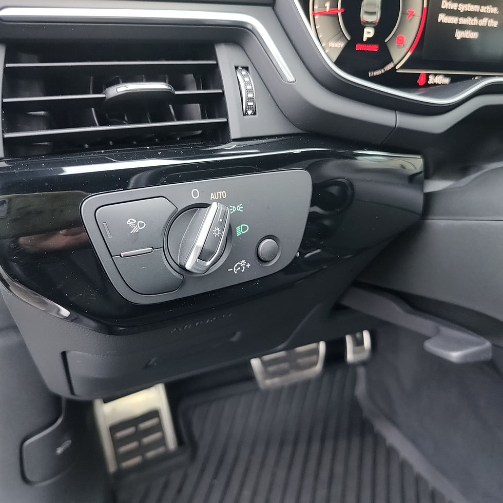 縮圖：2021 Audi A5 2.0T Progressiv S-Line Quattro