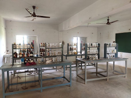 zoology lab.jpeg