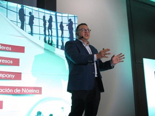 DennyConferencia.jpg
