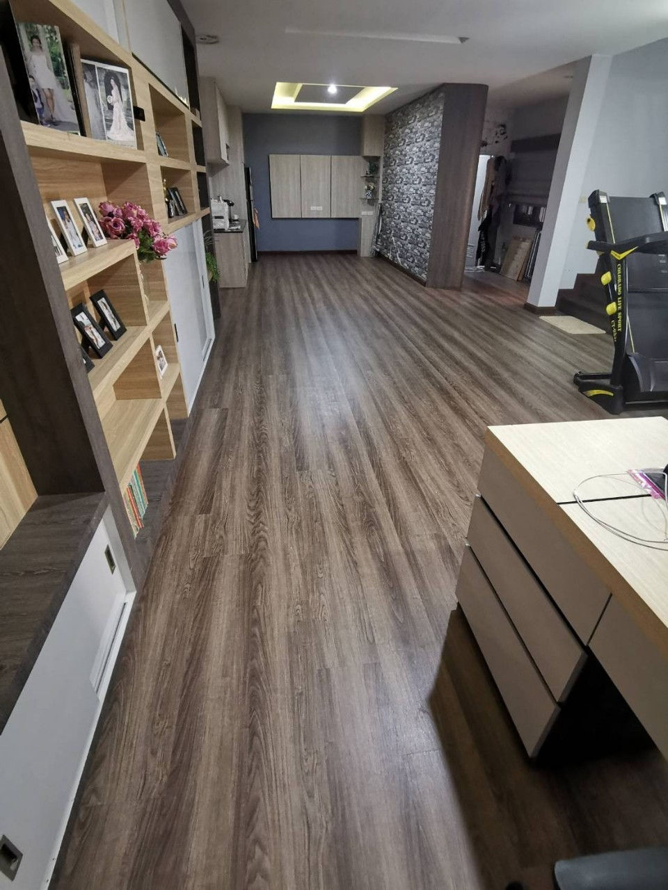 ภาพขนาดย่อ: ไม้พื้น SPC ENGLISH WANUT