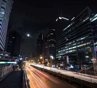Night_City_Traffic_original_362620_edited.jpg