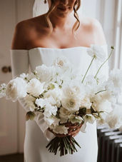 Floral Heaven, deciding between big & bold or pretty & petite for your Bridal Bouquet