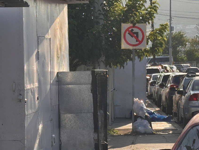 Hombre en situación de calle es localizado sin vida frente a la Clínica Morelos del IMSS