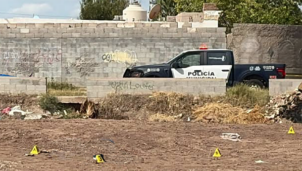 Localizan hombre ejecutado en lote baldío de la colonia Sol de oriente 