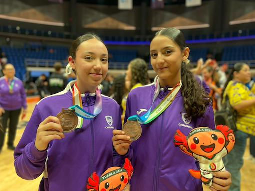 Natalia Paulina Sáenz Chacón y Regina Navarrete Apodaca
