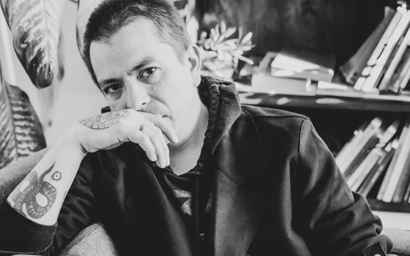 Fomenta Cultura la creación literaria con el taller de cuento “La máquina de Ficciones” con el autor Raúl Sánchez