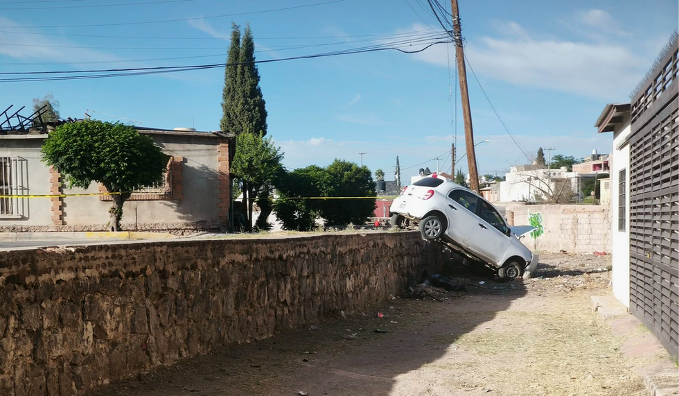 Auto DIDI volcado en colonia campesina