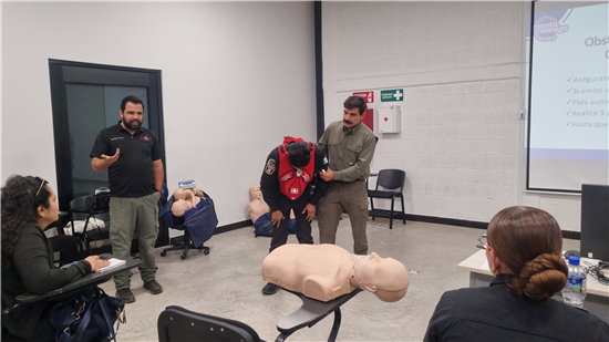 Clase de primeros auxilios en Chihuahua