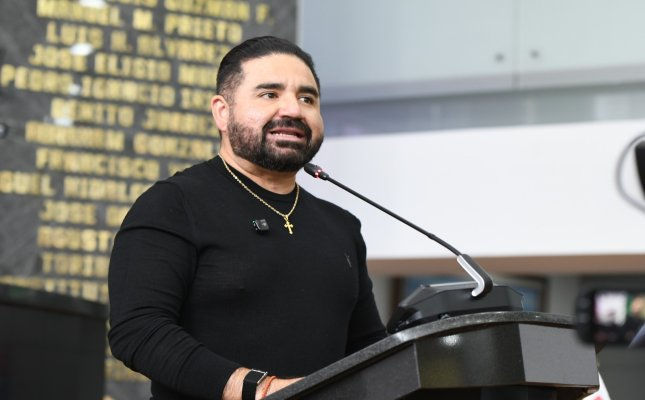 Demanda Francisco Sánchez al Congreso sepultar la propuesta para prohibir el efectivo
