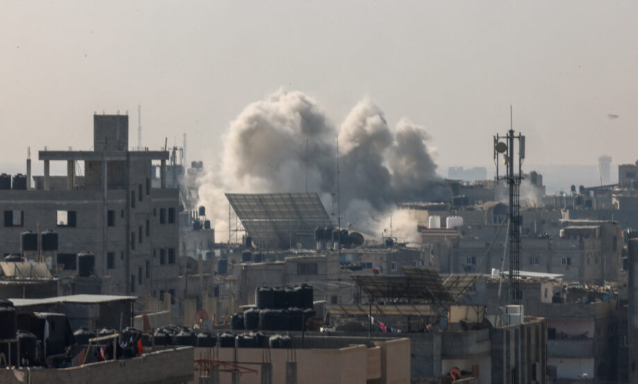 Israel ataca hospitales y escuela de Gaza