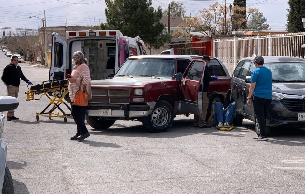 Joven conductor es arrollado por su propia camioneta en el Cerro de la Cruz