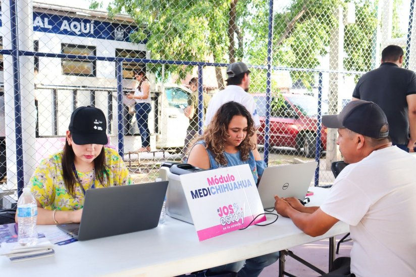 Acerca Joss Vega servicios de salud a más de 150 personas en la colonia Vallarta 