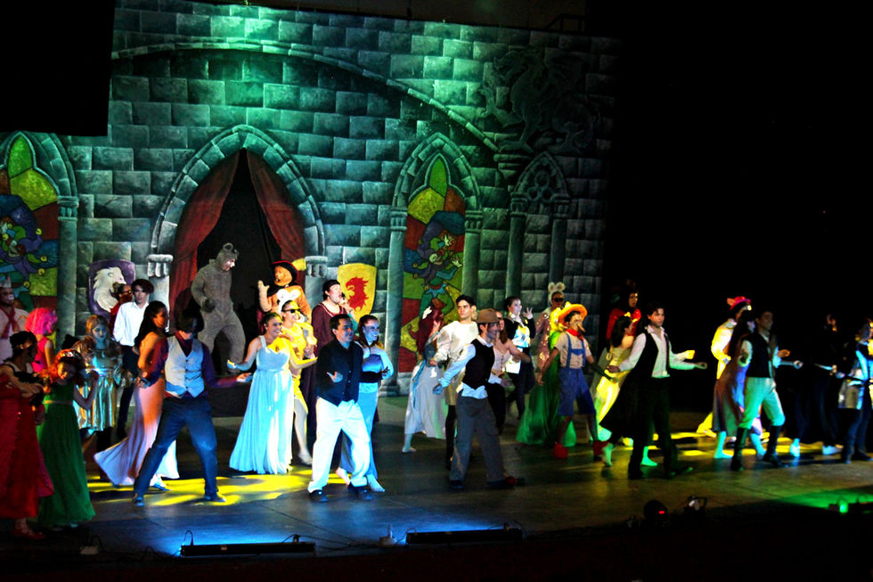 Triunfa el musical "Mejor Afuera Que Adentro" en el Teatro de la Ciudad