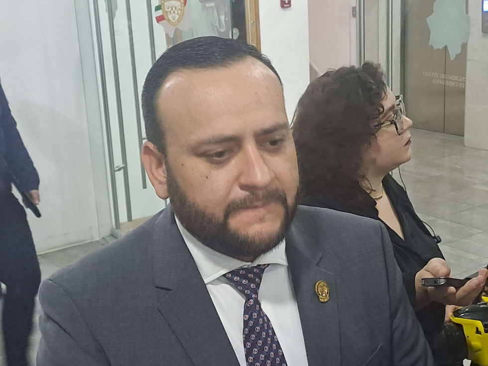 Canaliza Diputado ayuda  la Comunidad de 'La Hierbabuena' luego de plantón frente a Congreso