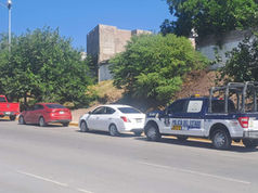 Triple choque en la ortiz mena; solo daños materiales
