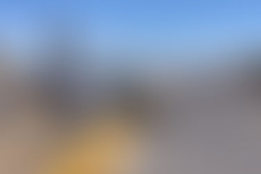 Conductora resulta lesionada al chocar contra un trailer en la salida a Cuauhtémoc