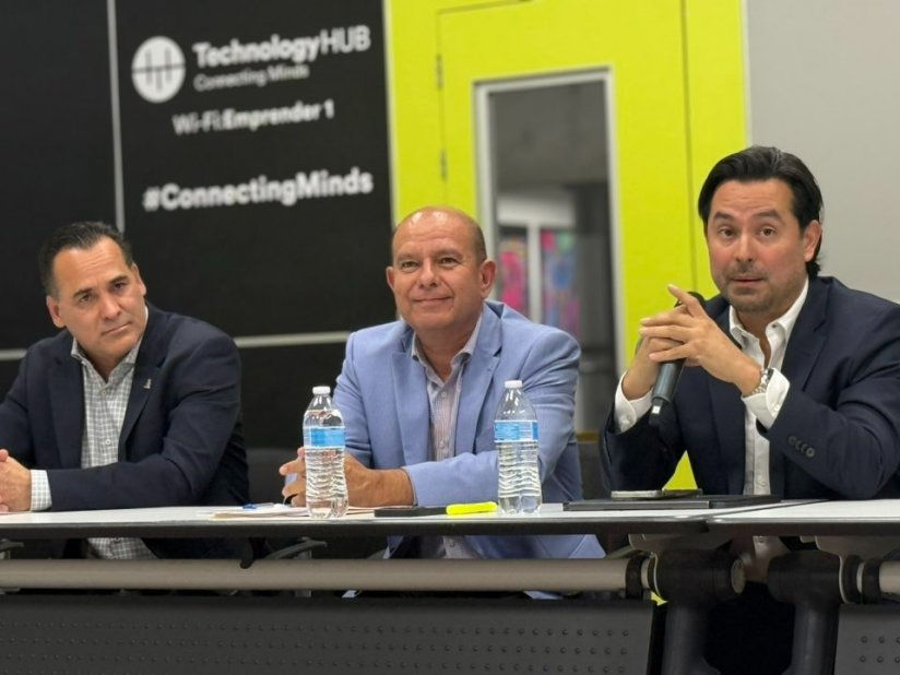 Cuauhtémoc Estrada se reúne con empresarios de Chihuahua; hablan acerca de "Los Pluris"