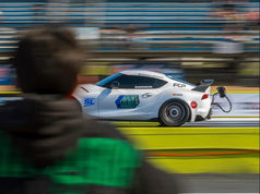 Piloto chihuahuense hace historia al participar en la carrera TX2K en Estados unidos