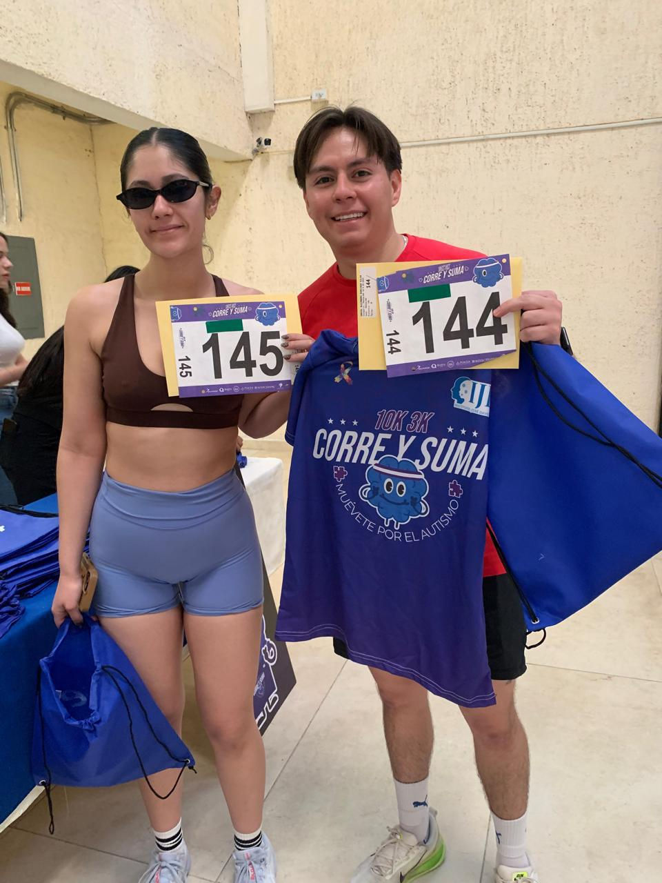 Chihuahuenses apoyando a niños autistas de Chihuahua