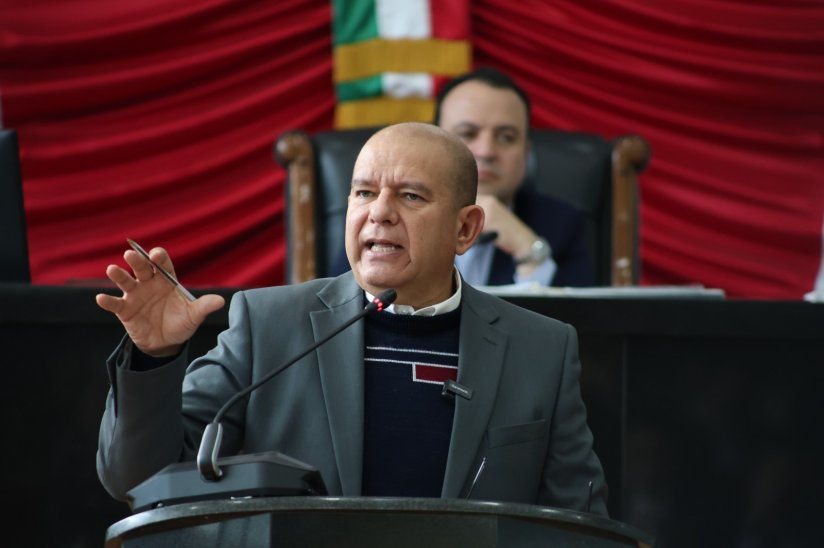 Diputado Cuauhtémoc Estrada